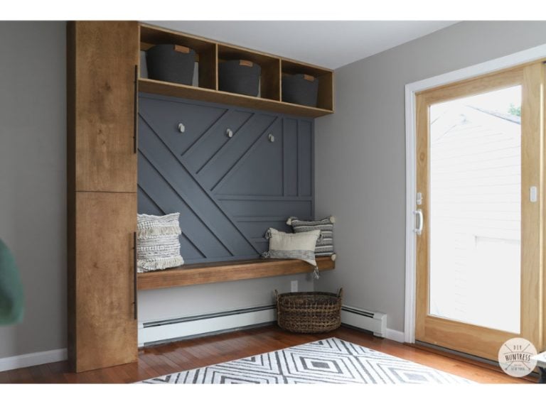 DIY Mudroom & Home Office Makeover!