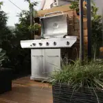 floating grill station